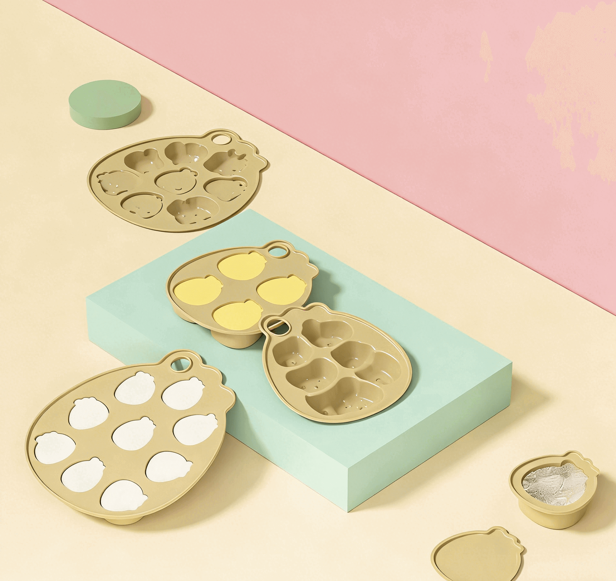 Silicone ice cube tray